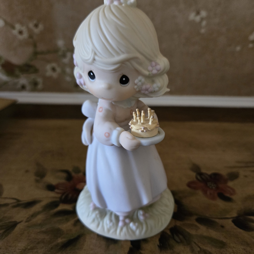 Vintage 1990 Precious Moments ~ May Your Bithday Be A Blessing ~524301